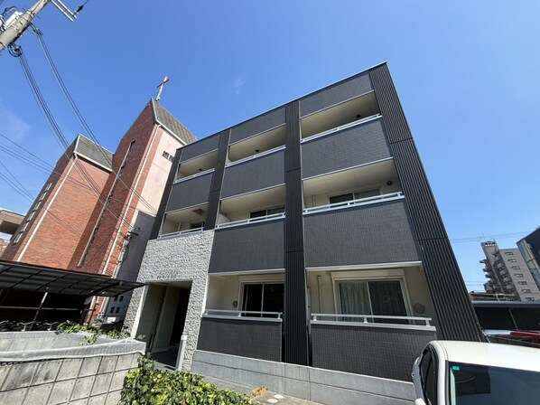 ヴィンチェロの物件外観写真